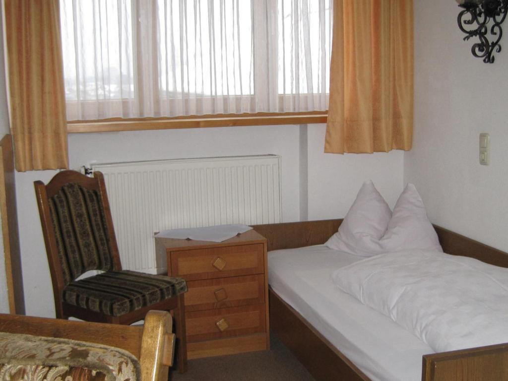 Hotel Zur Schonen Aussicht Übersee Pokoj fotografie